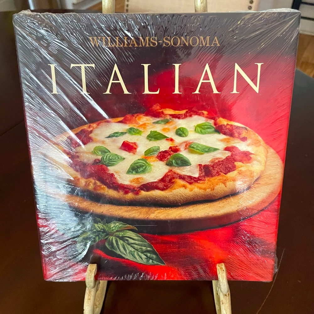 Williams Sonoma Italian cookbook! 🇮🇹🇮🇹🇮🇹